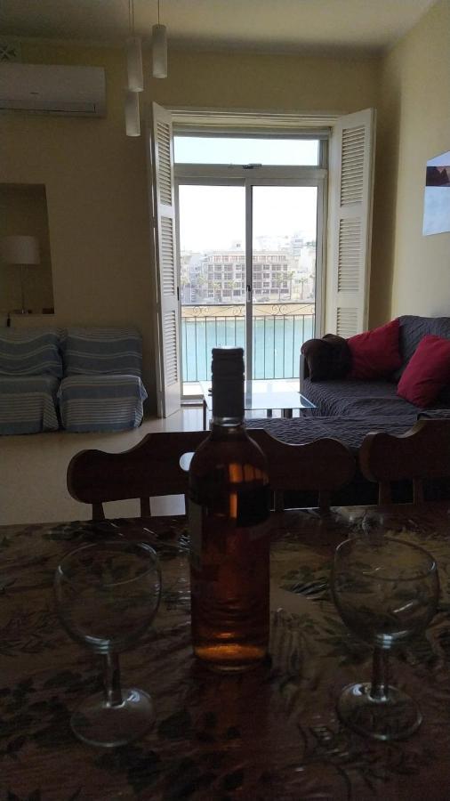 Sea View 2 Bedroom Apartment Marsaskala Esterno foto