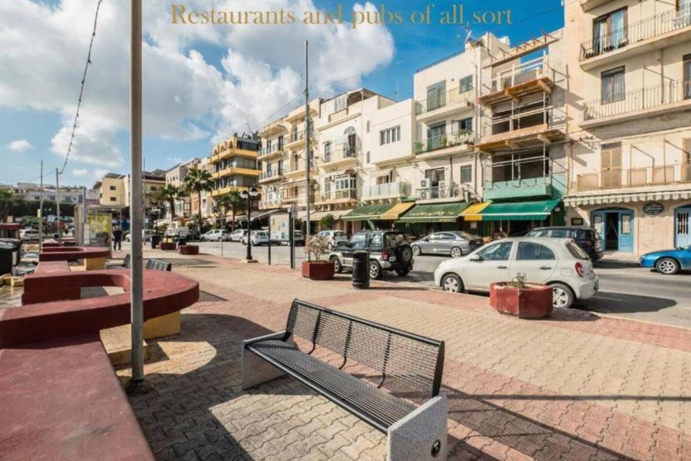 Sea View 2 Bedroom Apartment Marsaskala Esterno foto